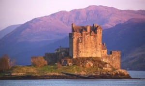 Eilean Donan Castle, Dornie, Highland, Scotland.