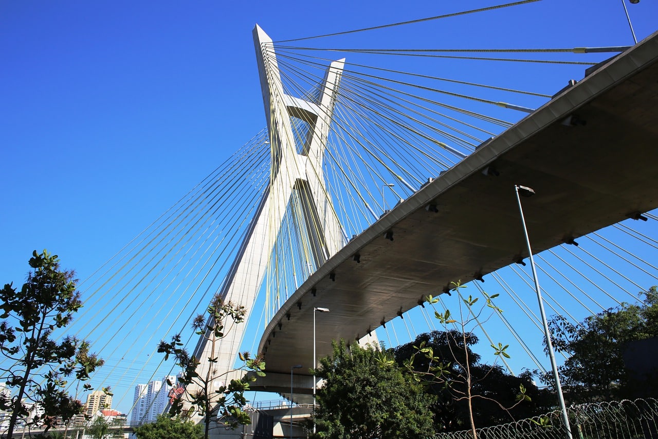 Puente Cable Permanecido, Sao Paulo, Brasil. 