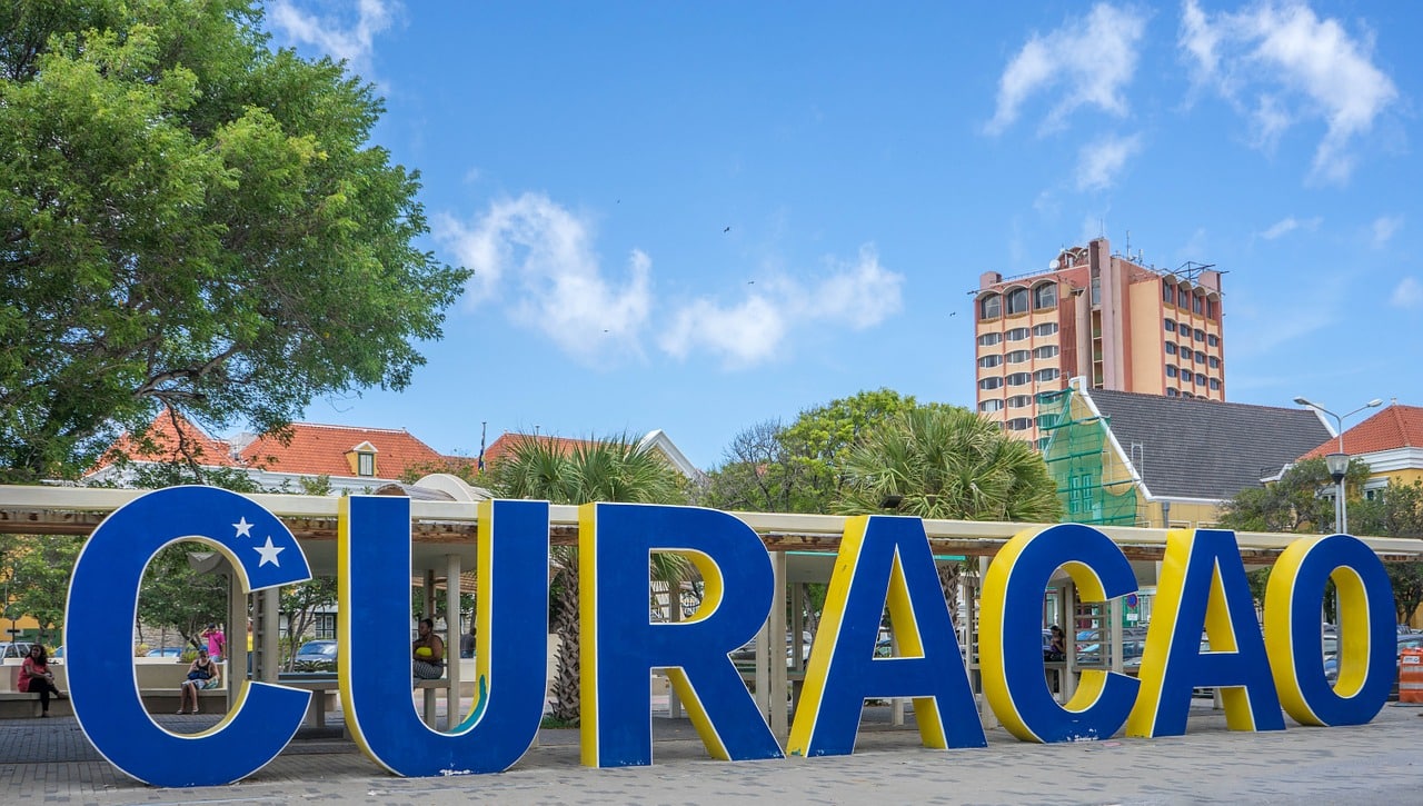 curacao-926358_1280