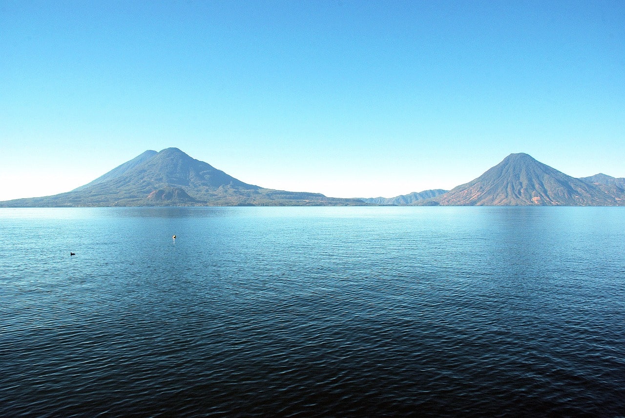 lake-atitlan-889749_1280