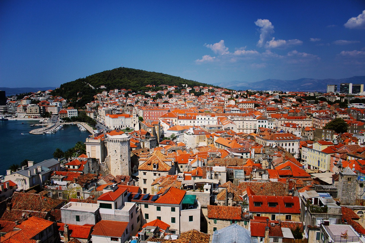 Vista panorámica de la ciudad de Split, Croacia. 
