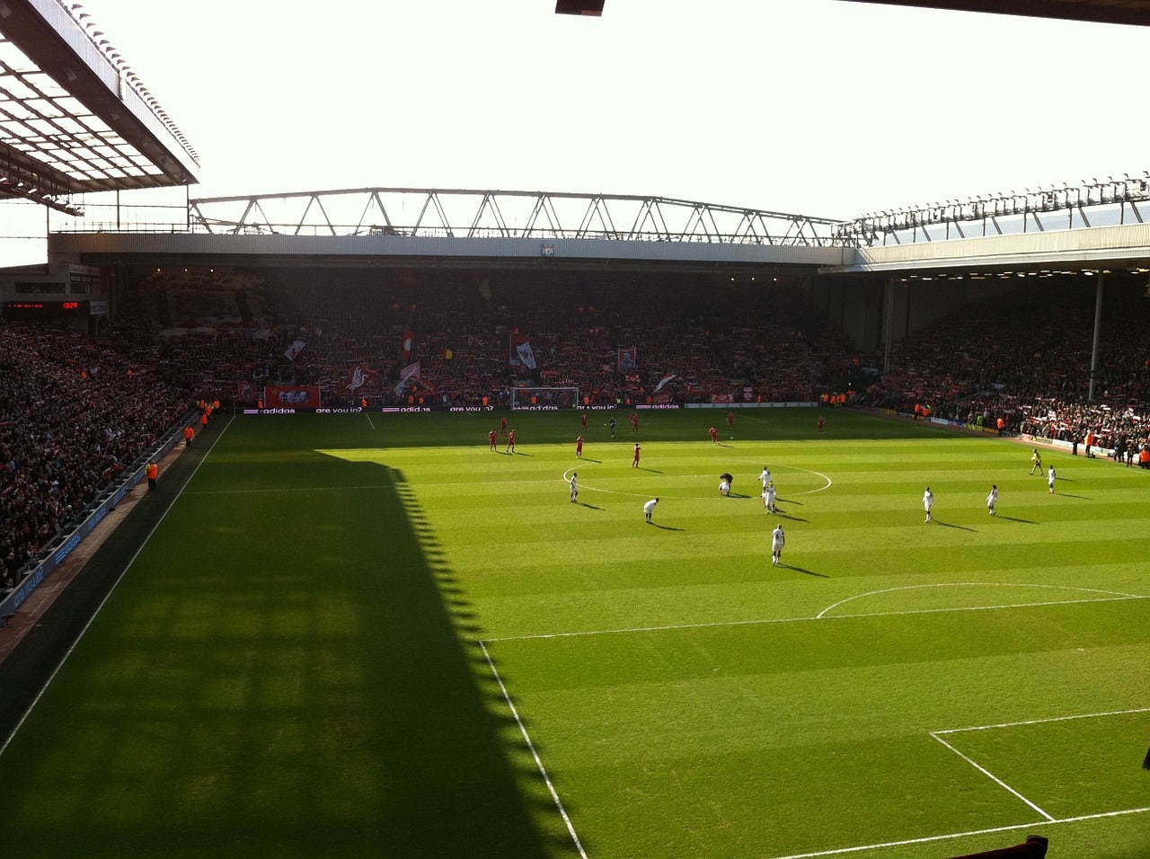 Estadio de Anfield, hogar del Liverpool Fútbol Club.
