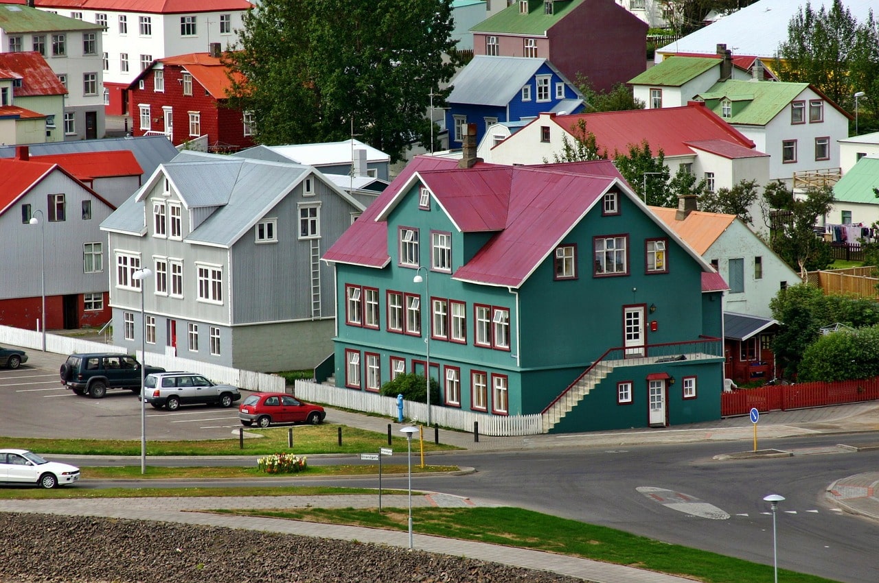 reykjavik-262737_1280