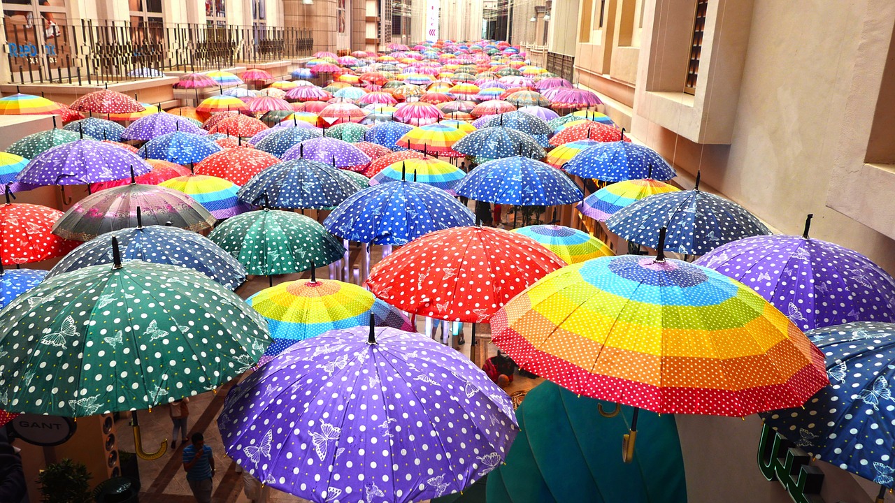 umbrellas-1318414_1280