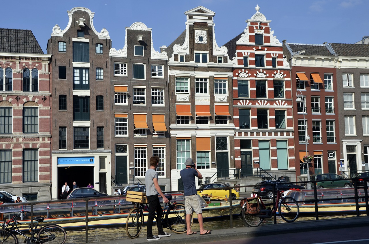 amsterdam-988041_1280