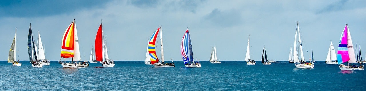 sailboats-1375064_1280