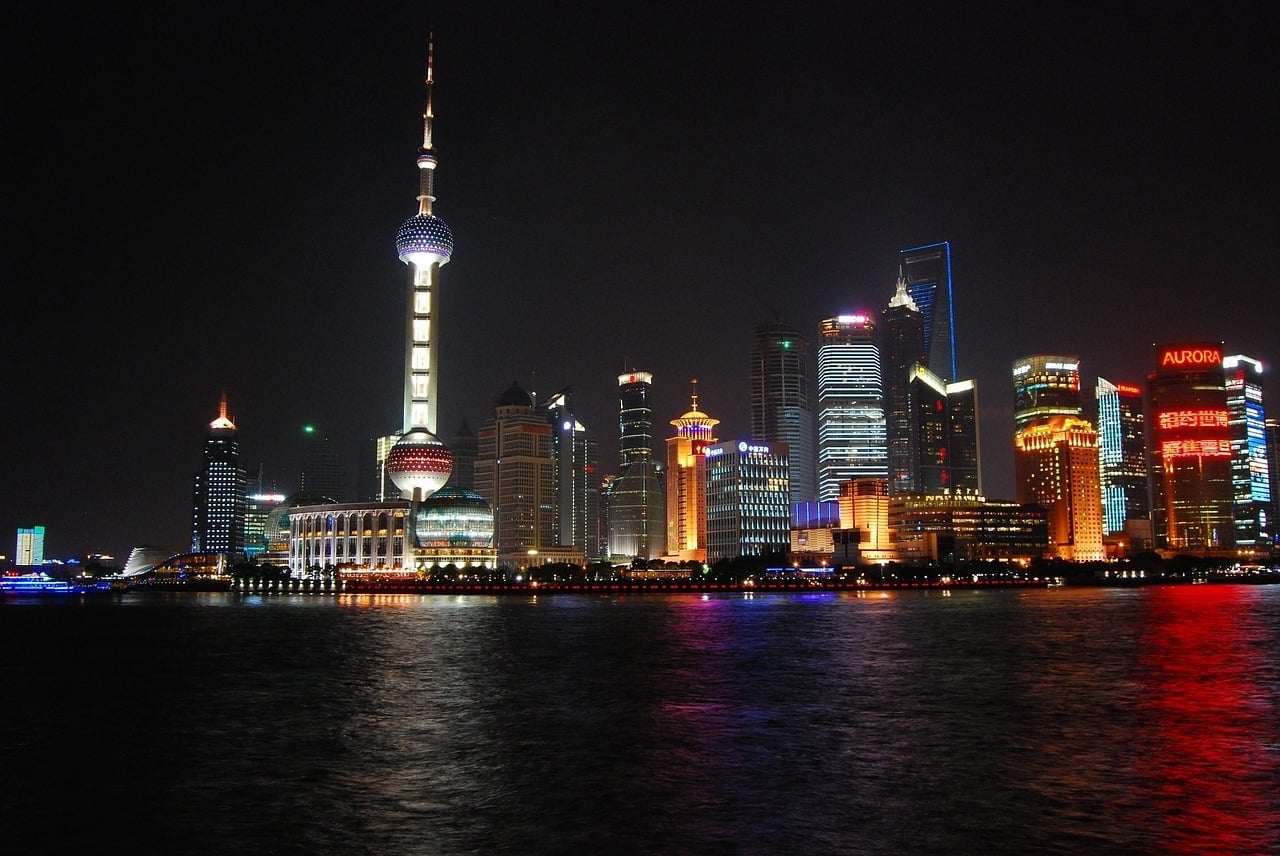 shanghai-skyline-1518196_1280
