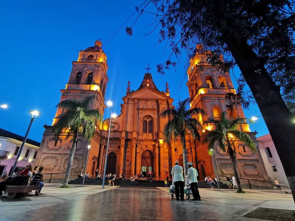 manitoba travel santa cruz bolivia
