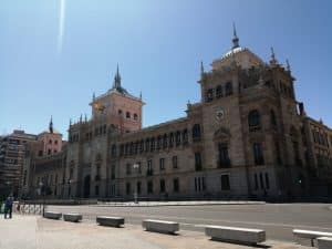 Academia de Caballería ubicada en la Calle Santiago