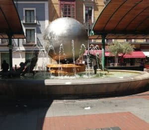 Plaza España Bola de Mundo