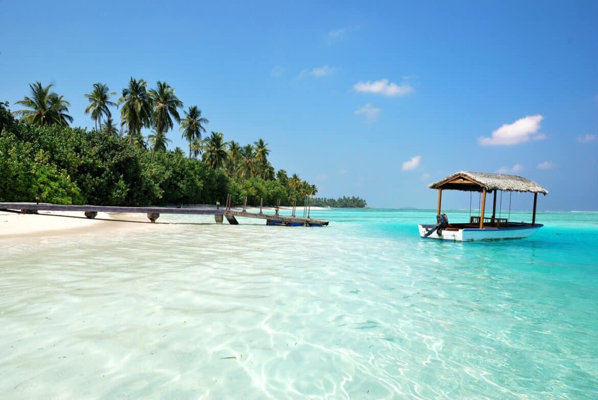 colin-watts-M1ObxvsWVhY-unsplashMaldives